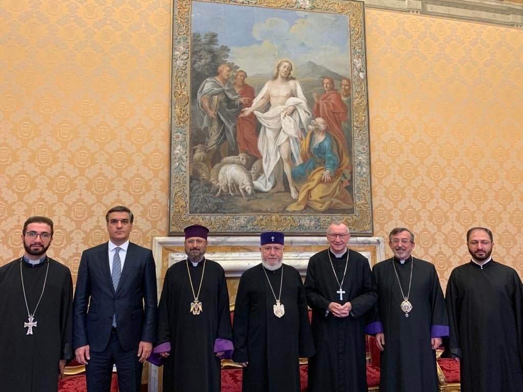 Ermenistan Ombudsmanı  Vatikan'da esirler konusunu gündeme getirdi